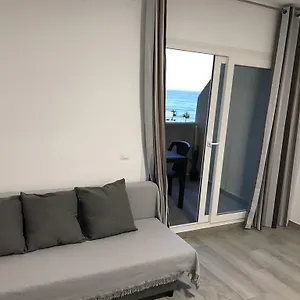 benalbeach-apartment-ana.1costadelsol.com/